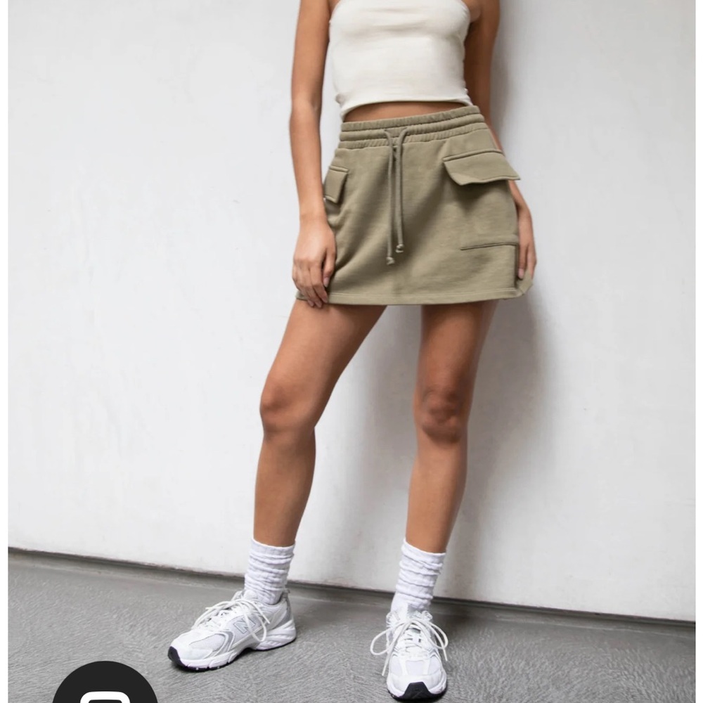 BNWT OAK AND FORT CARGO MINI SKIRT SIZE MED